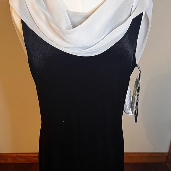 Night Way Collections Dresses & Skirts - Vintage Night Way Collections Evening Formal  Gown Size 12 Tags NOS Black White